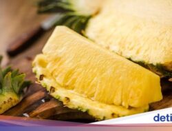 5 Kelompok Orang yang Harus Berhati-hati Saat Makan Nanas